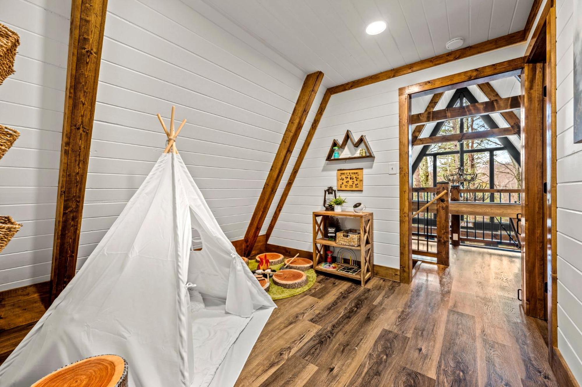 1Mile Downtown, Handicap Ramp, Hot Tub, Game Room Gatlinburg Luaran gambar