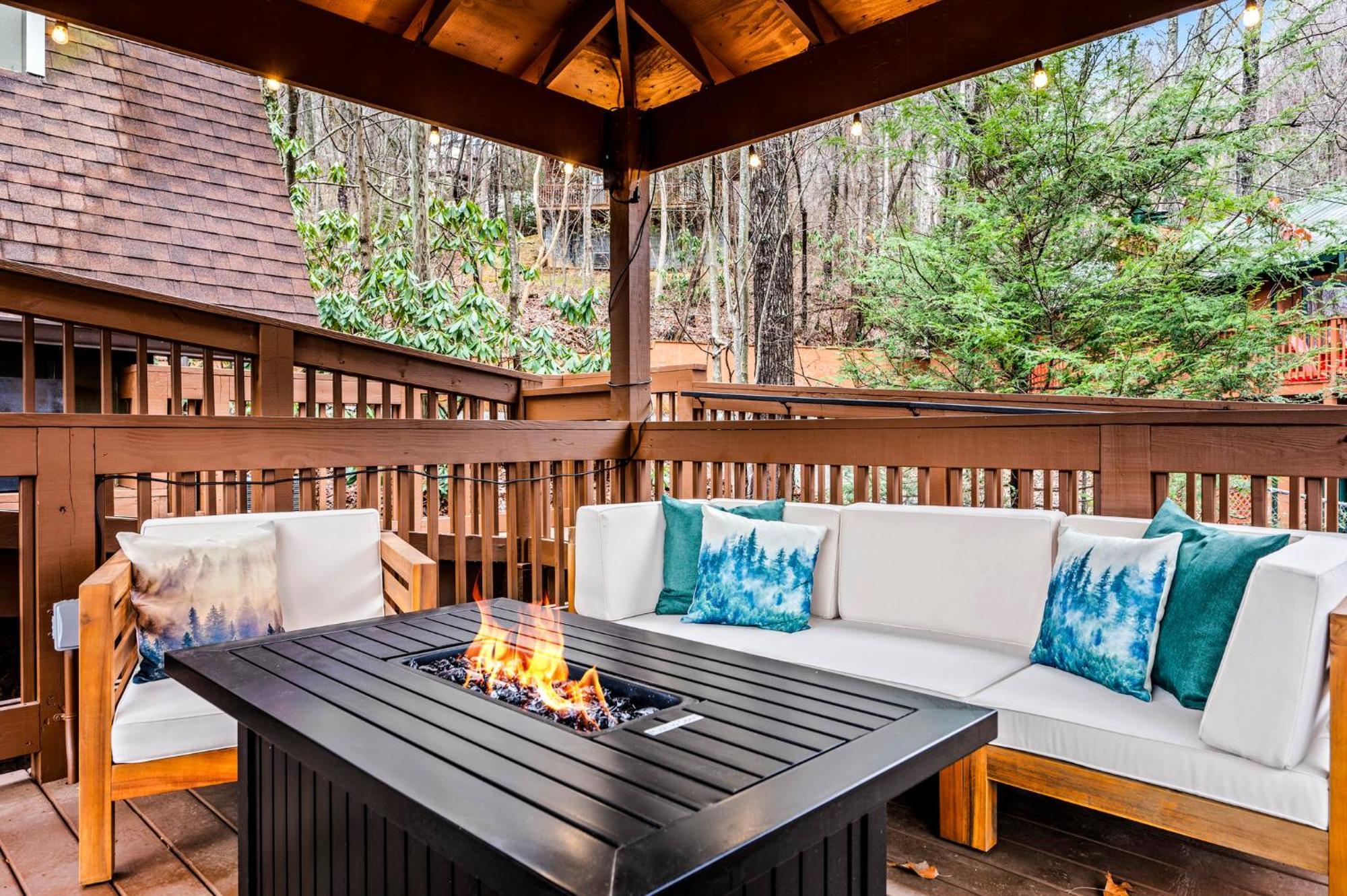 1Mile Downtown, Handicap Ramp, Hot Tub, Game Room Gatlinburg Luaran gambar